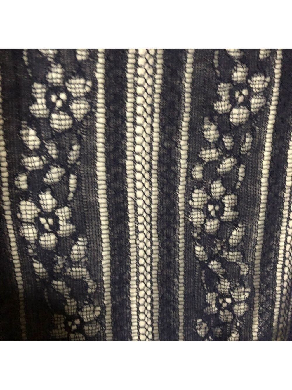 Boho Lacey Summer (M) Top Red, blues & yellow - Picture 5 of 6